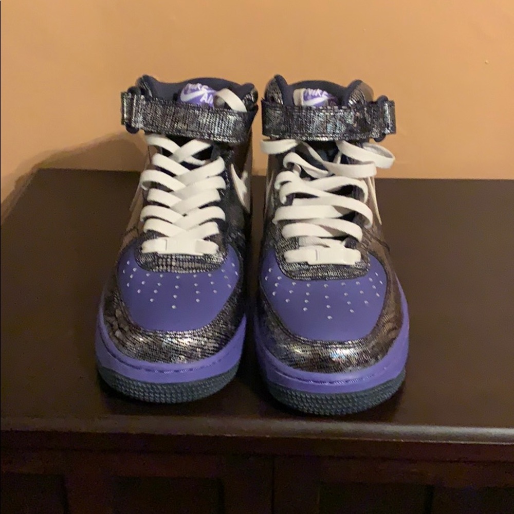 WMNS Nike Air-force1 high top SZ 8.5!